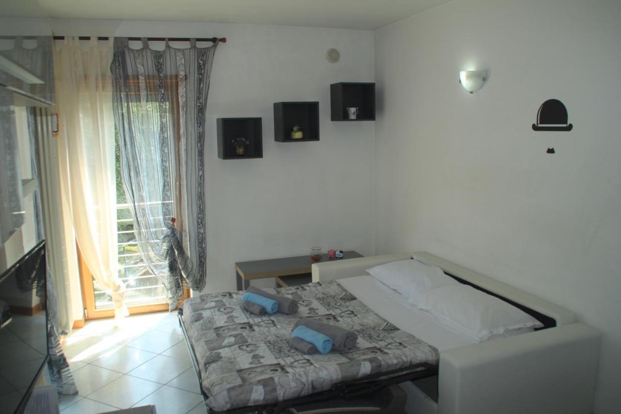 Ferienwohnung Casa Vela Riva del Garda Exterior foto
